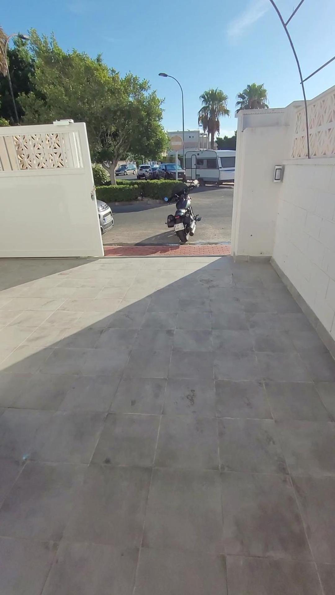 Maison 2 Chambres Tout Confort Torrevieja Zewnętrze zdjęcie